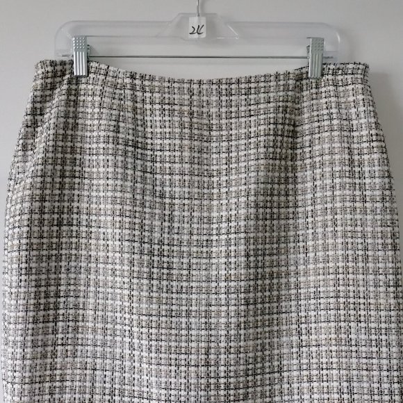 NWT Calvin Klein Black Gray Gematric Slit Tweed Straight & Pencil Skirt Size 14P - Picture 2 of 8